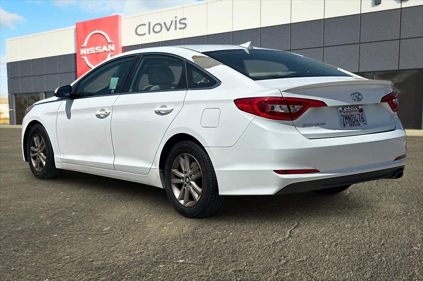 Thumbnail: 2015 Hyundai Sonata - 7