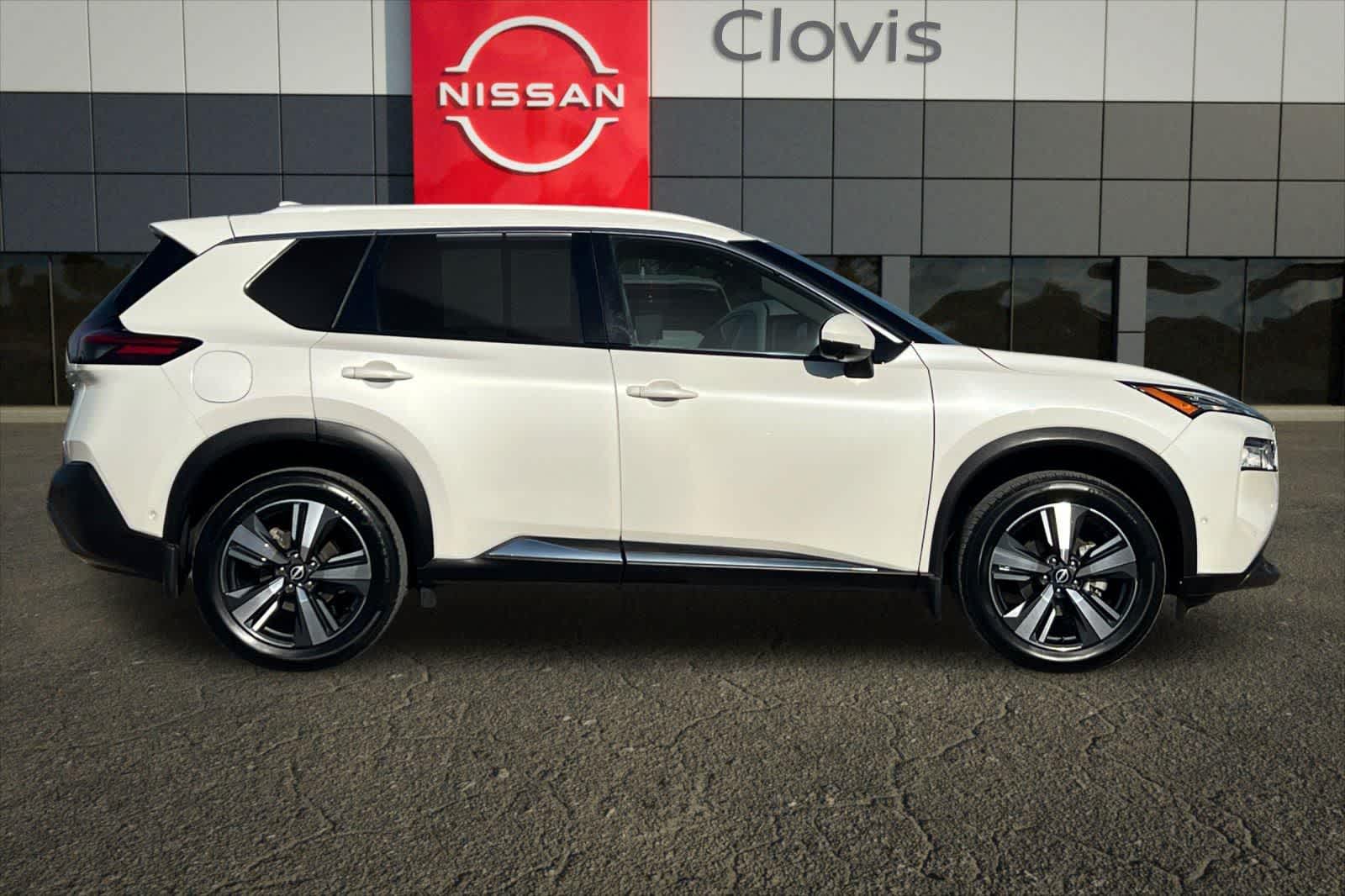 Thumbnail: 2022 Nissan Rogue - 9