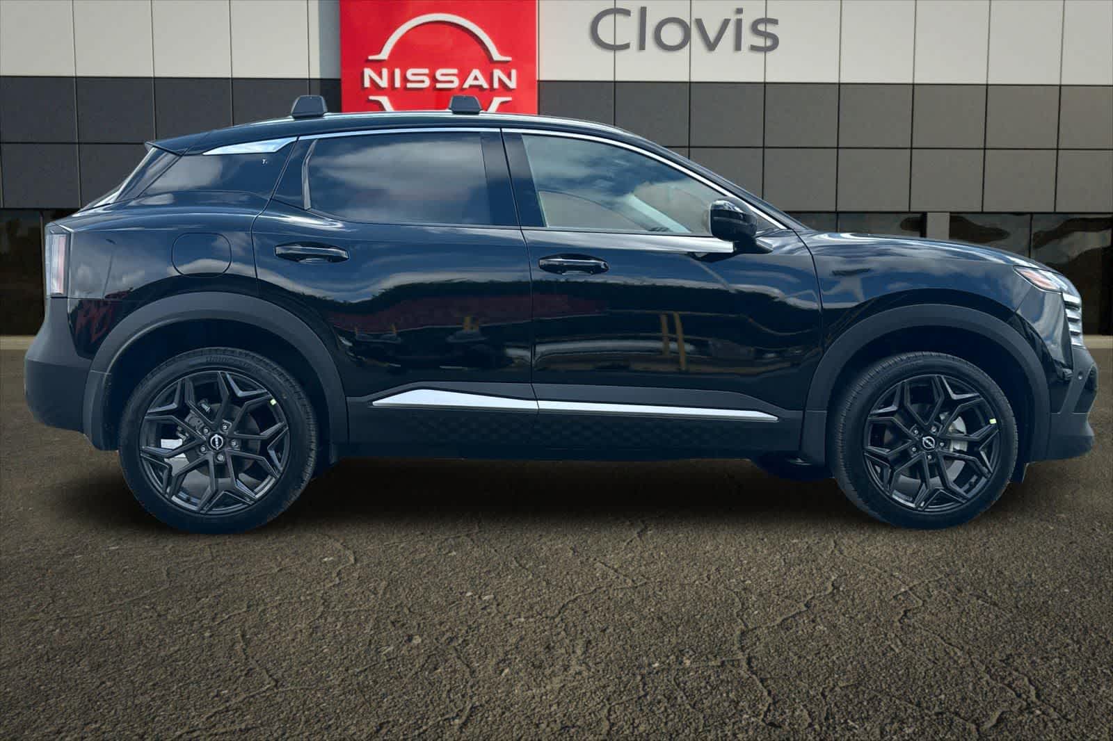 Thumbnail: 2026 Nissan Kicks - 9
