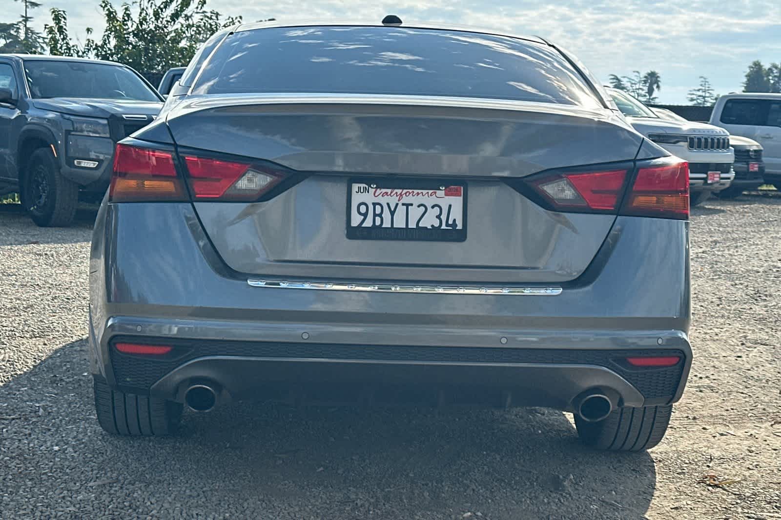 Thumbnail: 2022 Nissan Altima - 8