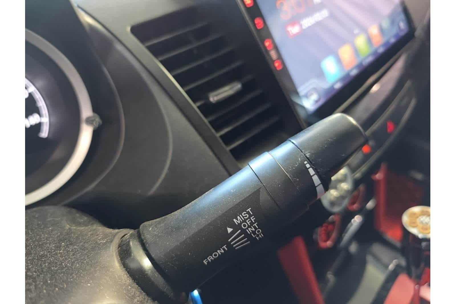 Thumbnail: 2016 Mitsubishi Lancer - 30