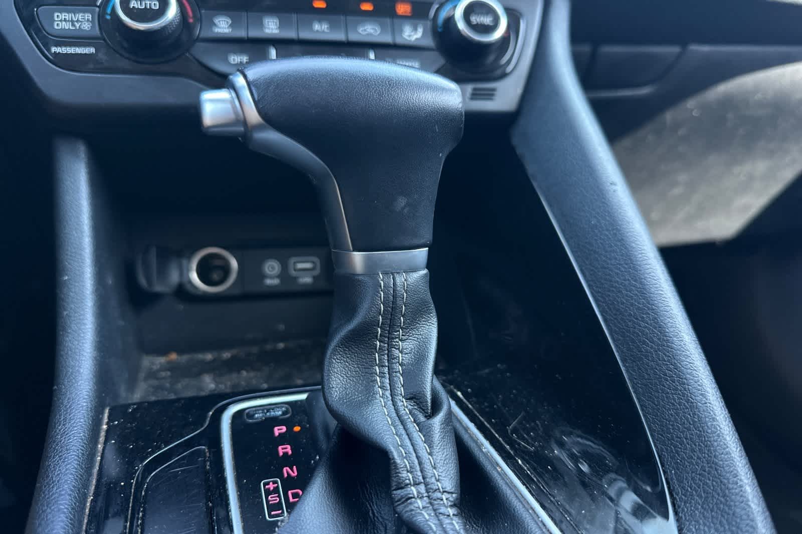 Thumbnail: 2018 Kia Niro - 24