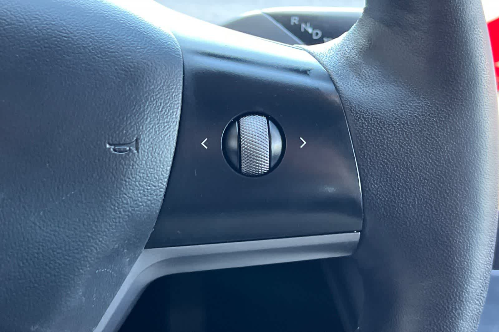 Thumbnail: 2022 Tesla Model 3 - 29
