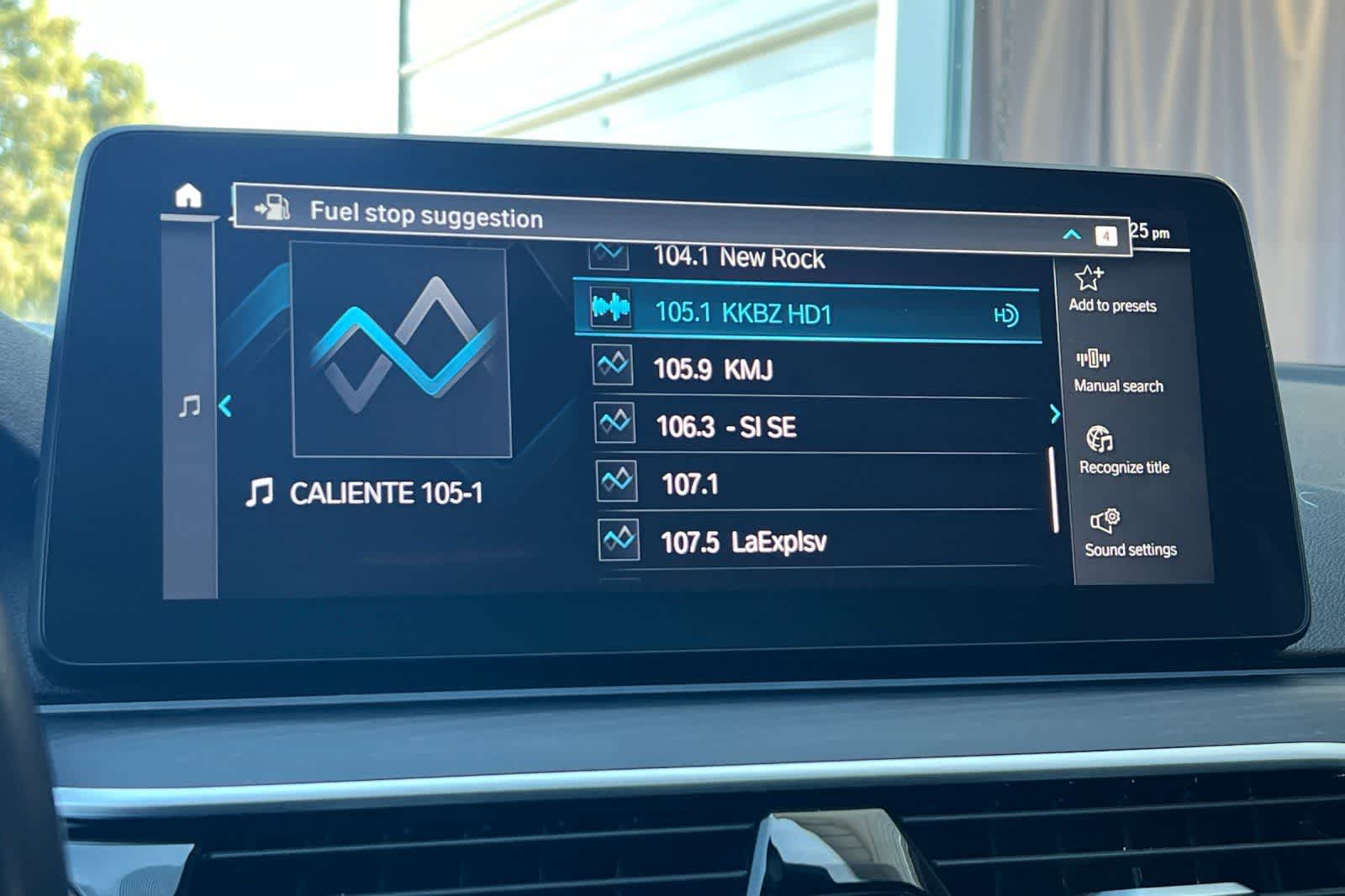 Thumbnail: 2023 BMW 5 Series - 21