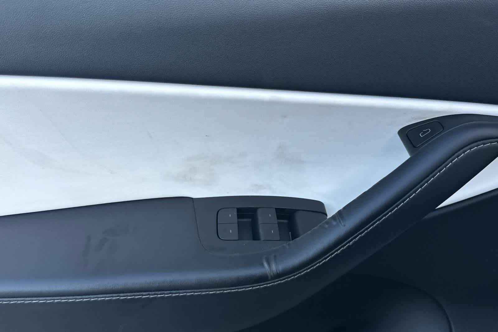 Thumbnail: 2022 Tesla Model Y - 13