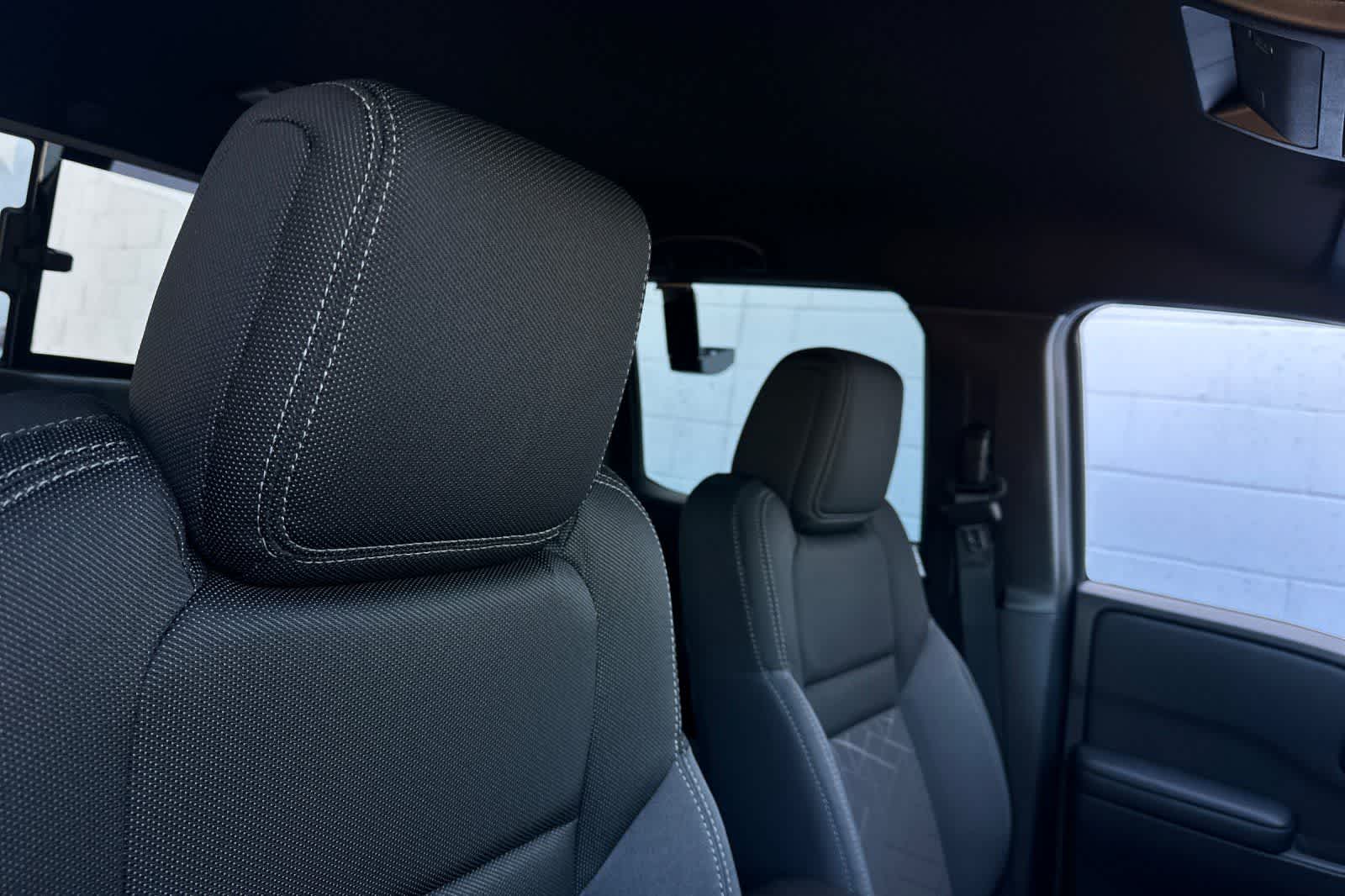 Thumbnail: 2026 Nissan Frontier - 17