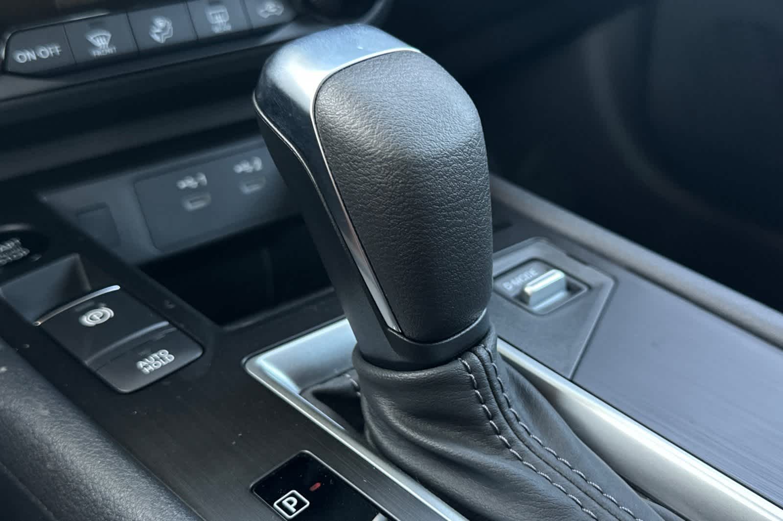 Thumbnail: 2026 Nissan Kicks - 21