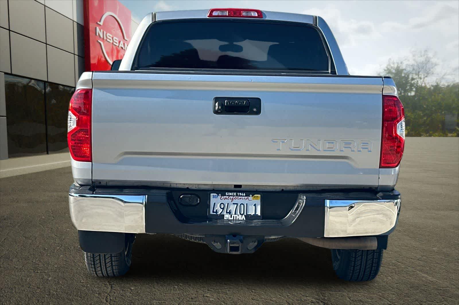 Thumbnail: 2014 Toyota Tundra - 8