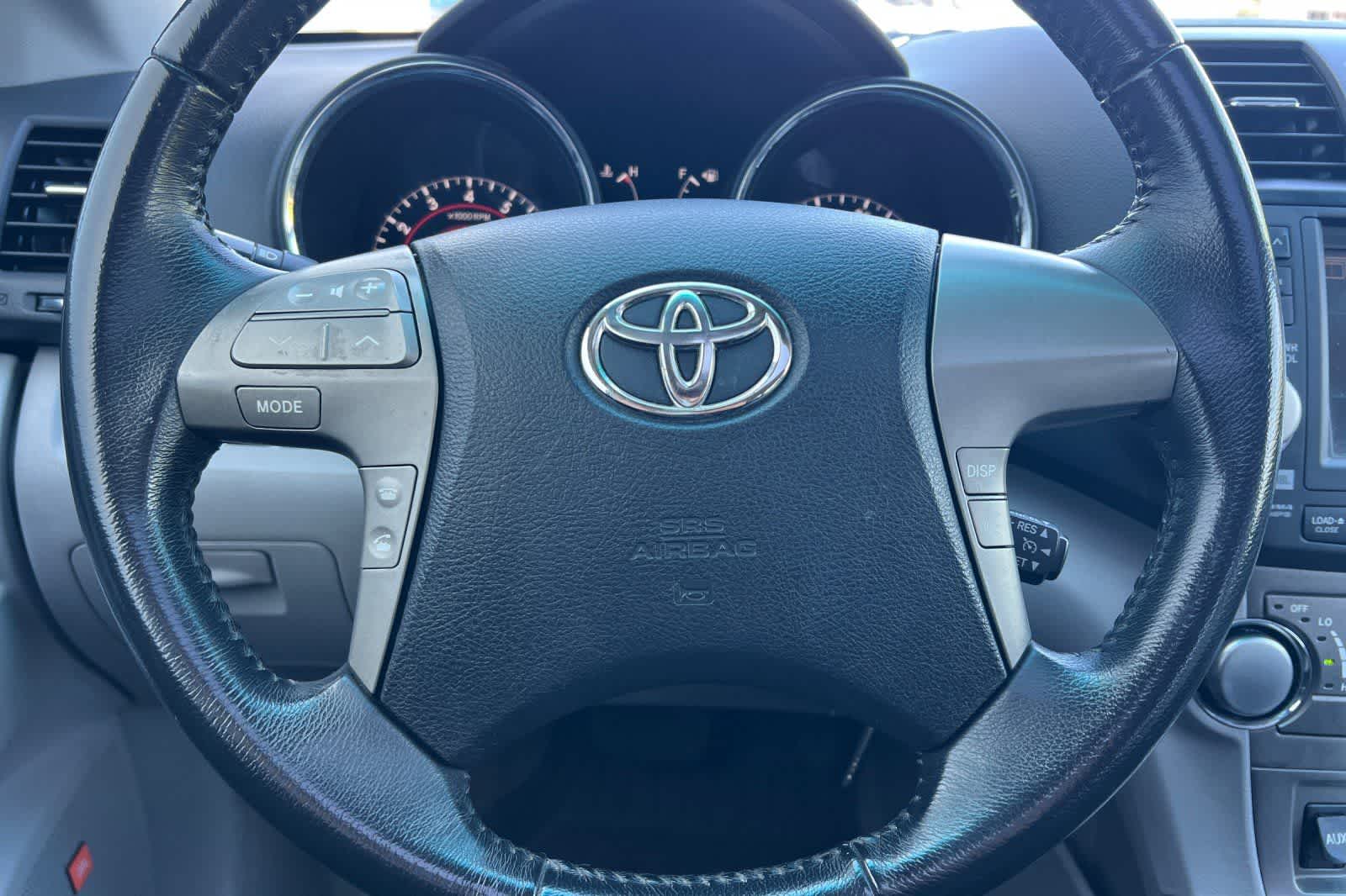 Thumbnail: 2008 Toyota Highlander - 25