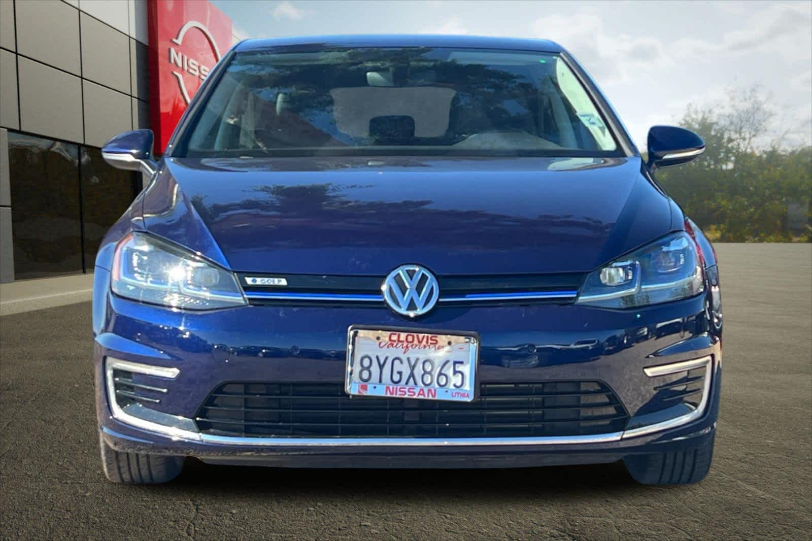 Thumbnail: 2018 Volkswagen e-Golf - 11