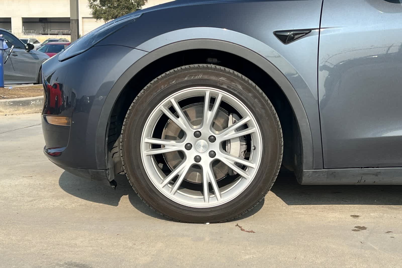 Thumbnail: 2021 Tesla Model Y - 26