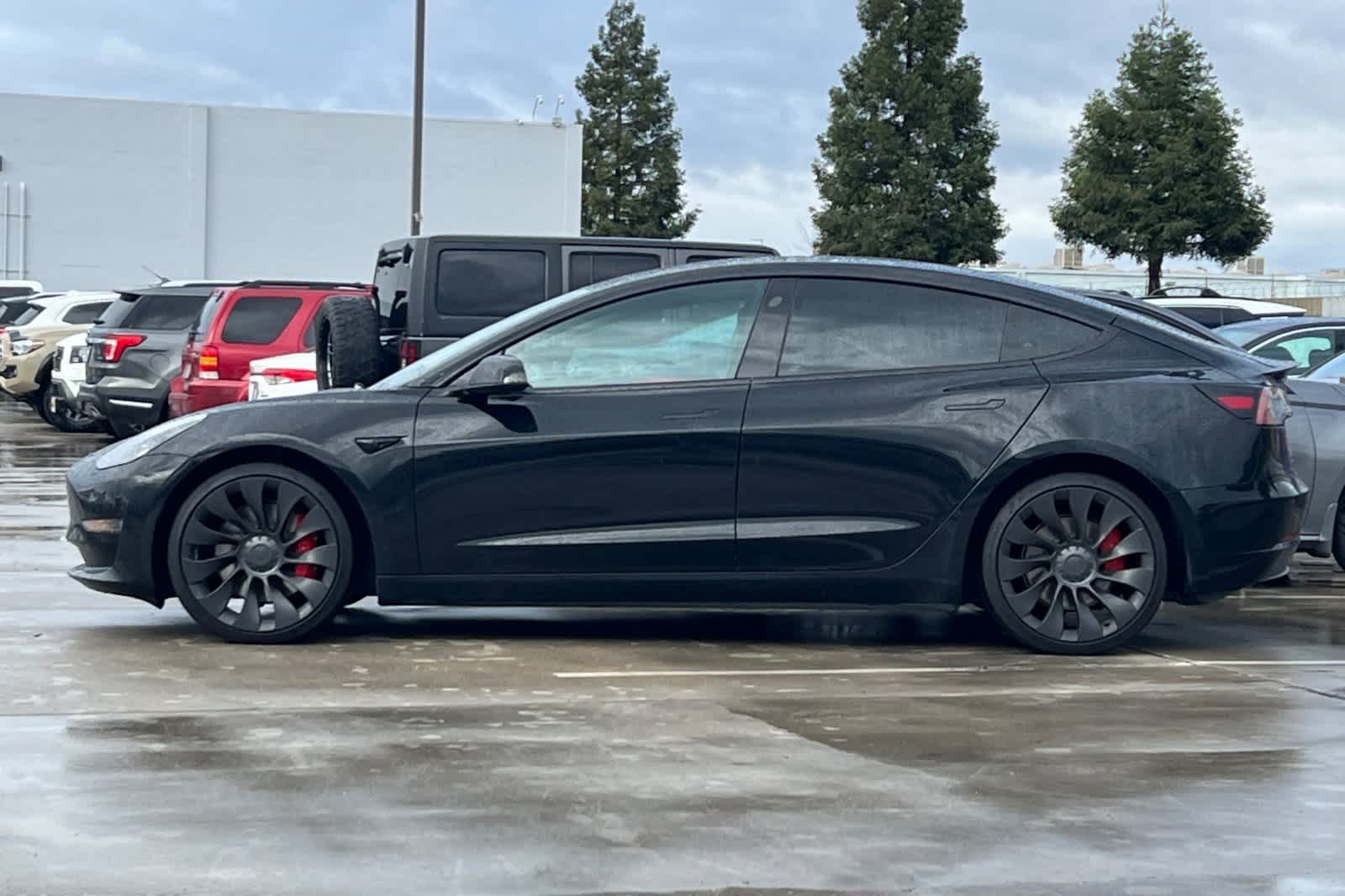 Thumbnail: 2023 Tesla Model 3 - 6