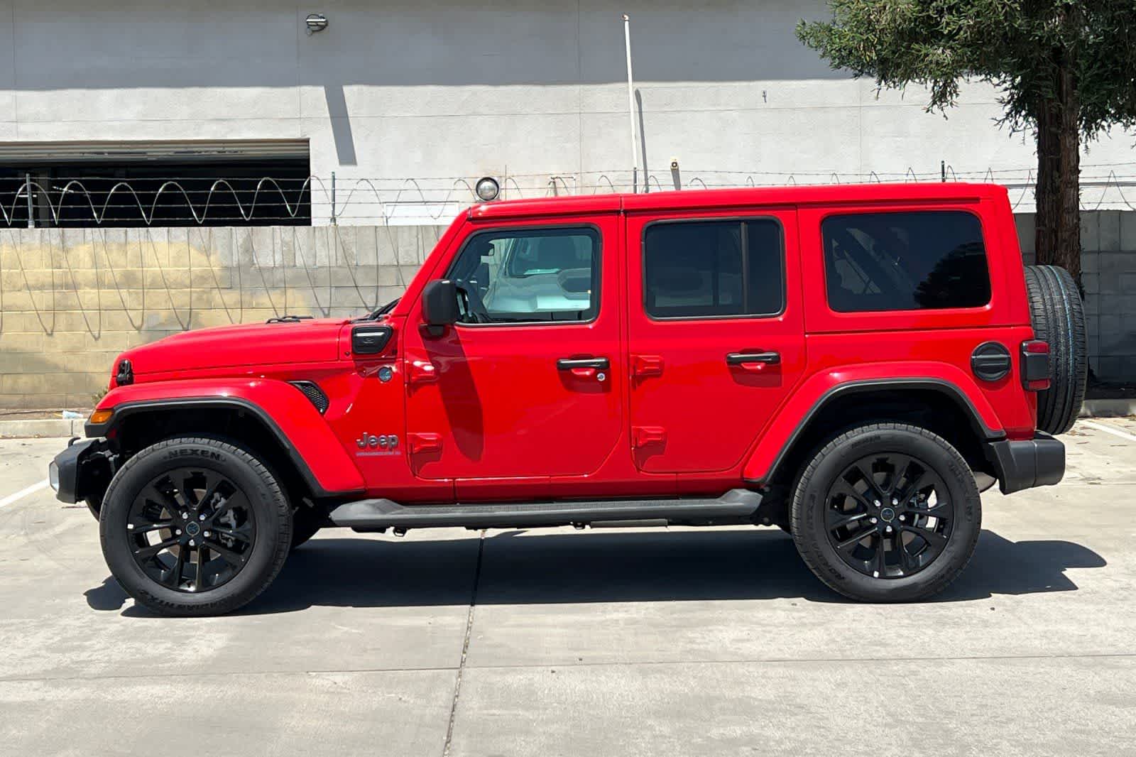 Thumbnail: 2025 Jeep Wrangler - 6