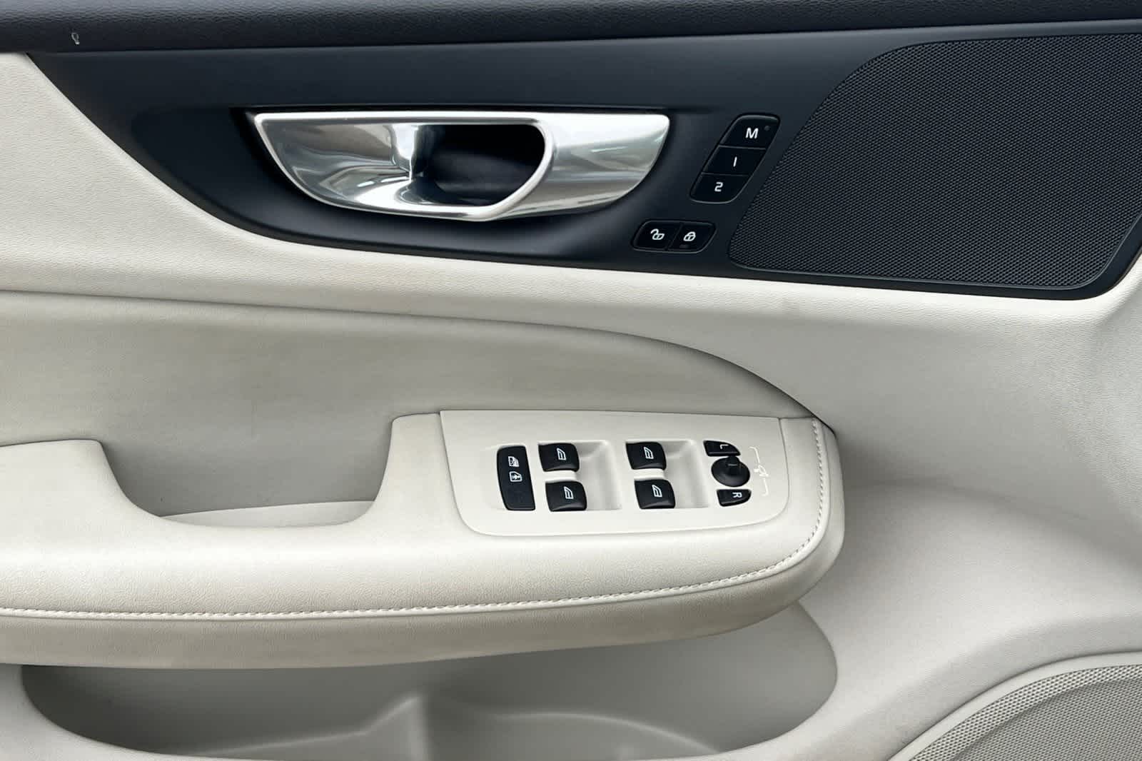 Thumbnail: 2024 Volvo S60 - 13