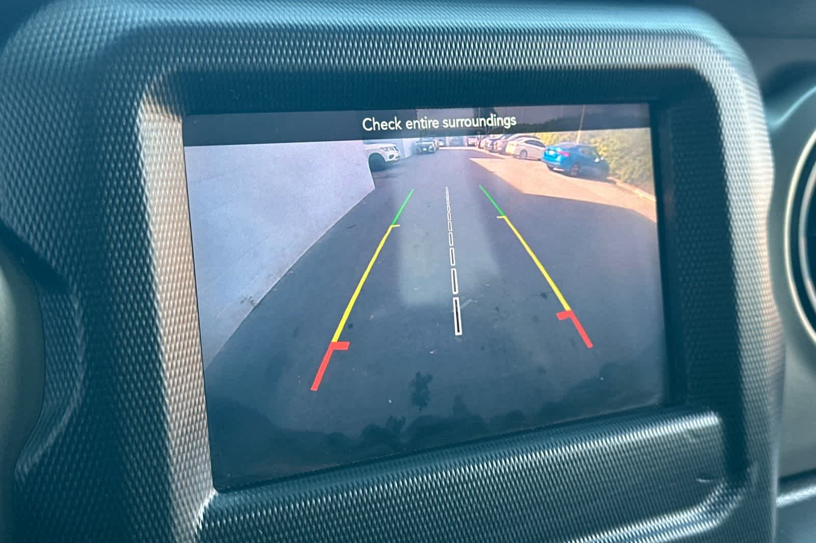 Thumbnail: 2018 Jeep Wrangler - 22