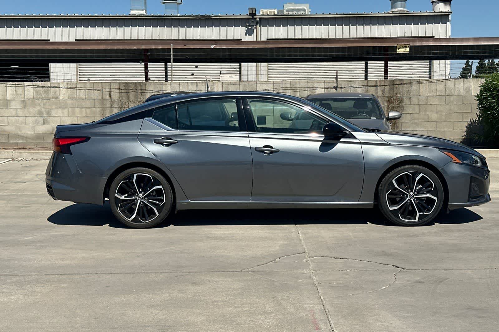 Thumbnail: 2023 Nissan Altima - 9