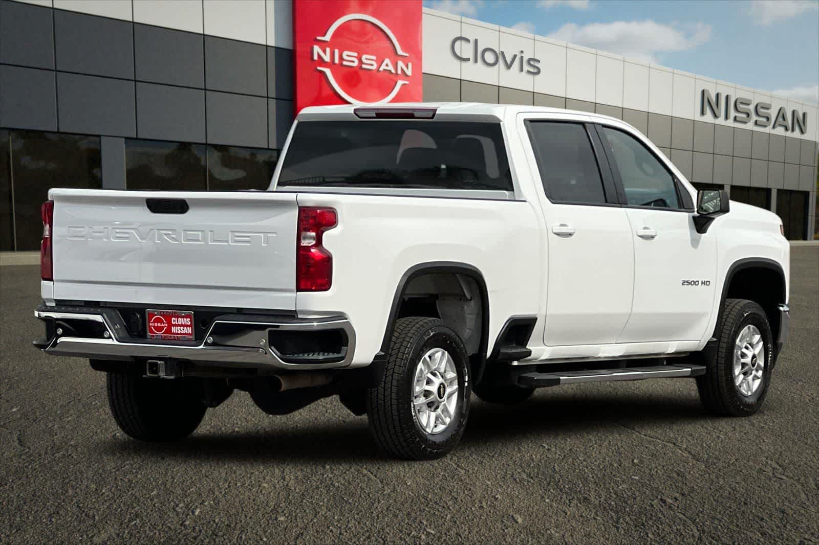 Thumbnail: 2022 Chevrolet Silverado 2500 - 3