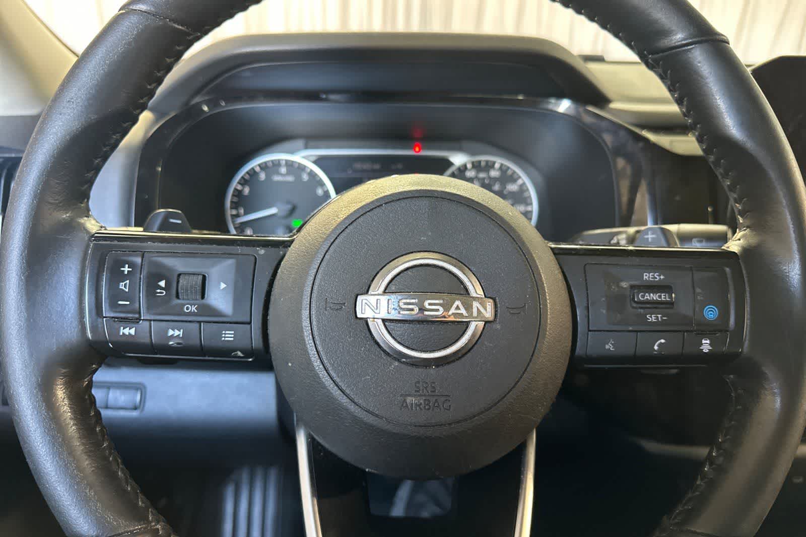 Thumbnail: 2022 Nissan Pathfinder - 25