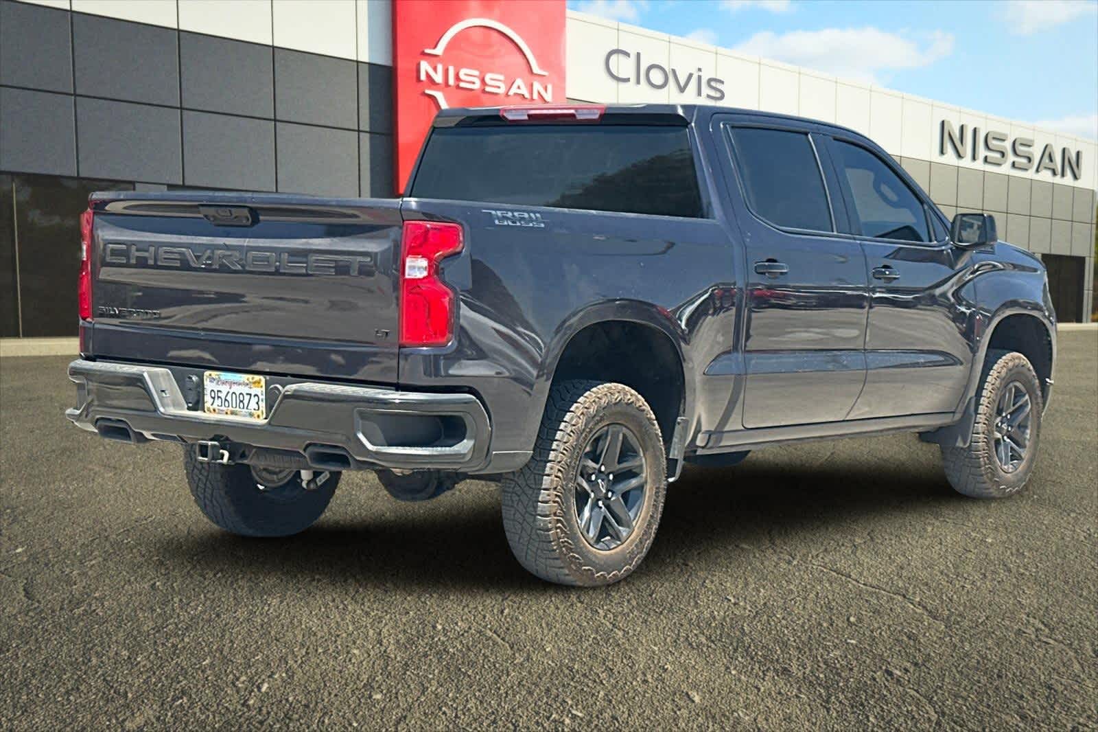 Thumbnail: 2024 Chevrolet Silverado 1500 - 3
