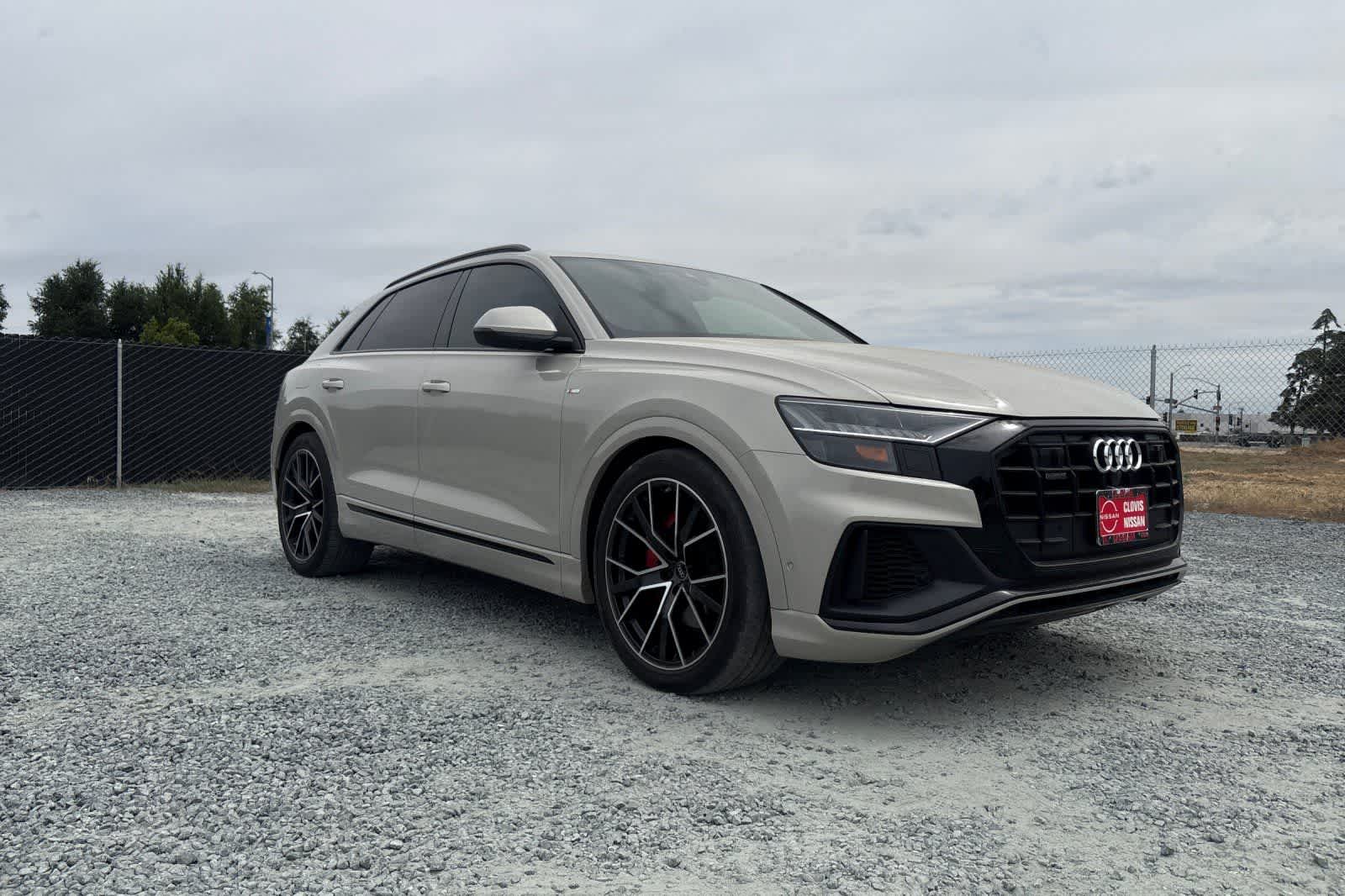 Thumbnail: 2023 Audi Q8 - 10