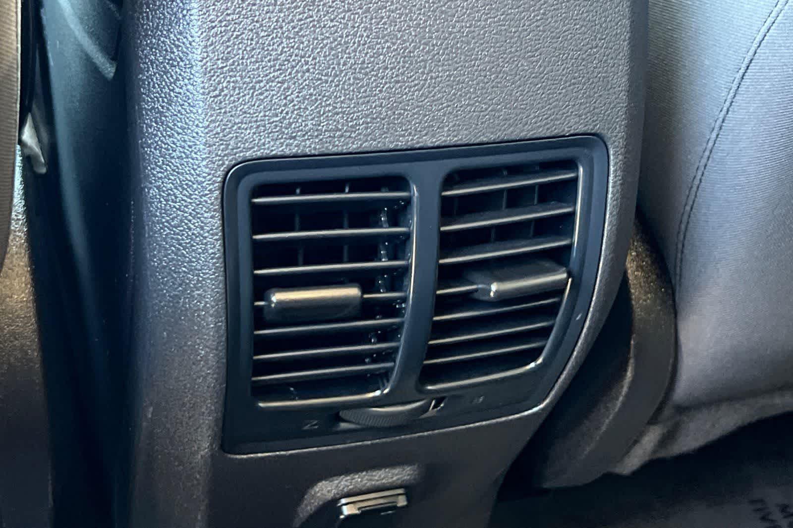 Thumbnail: 2018 Ford Escape - 15