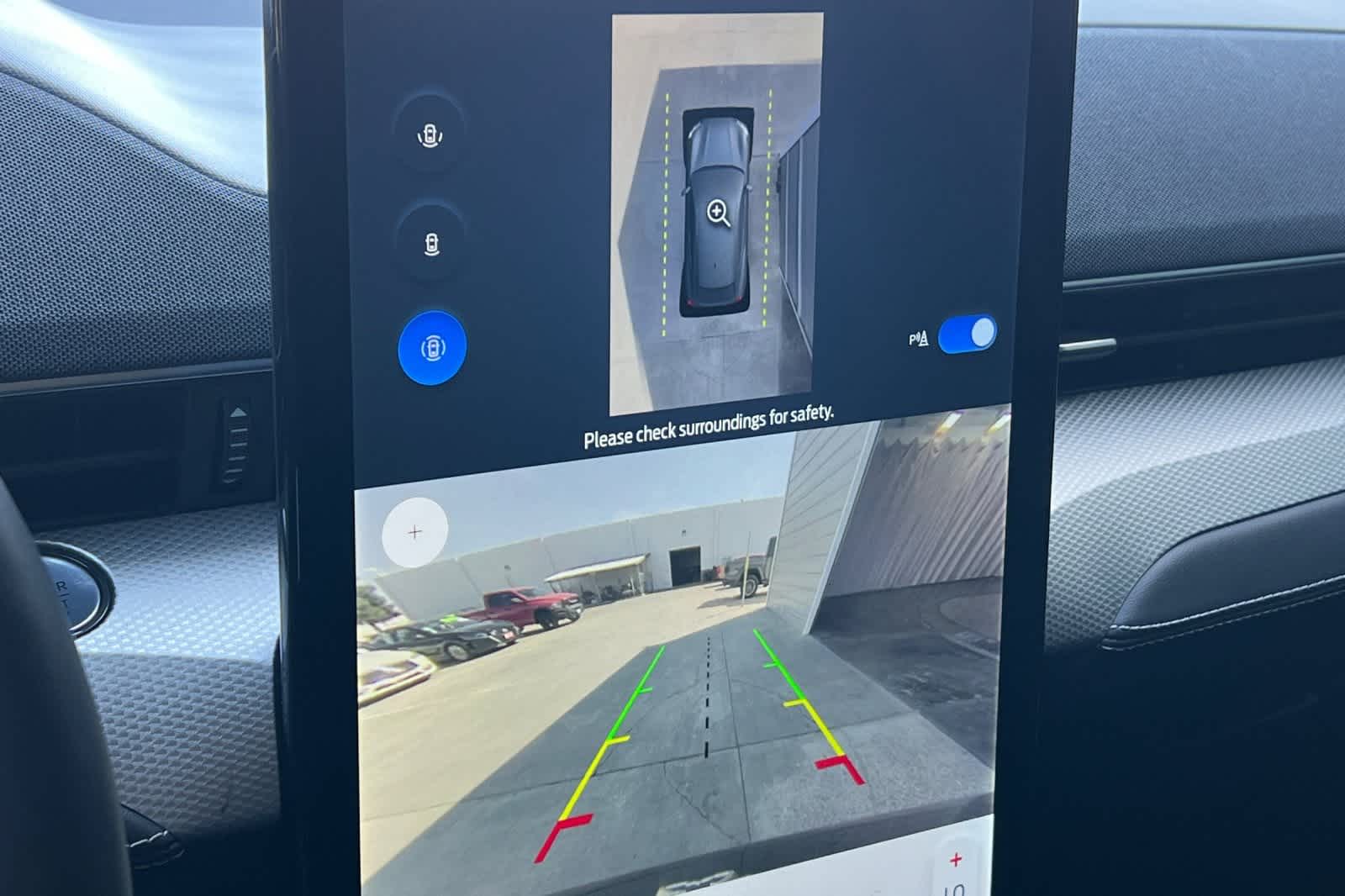 Thumbnail: 2021 Ford Mustang Mach-E - 20