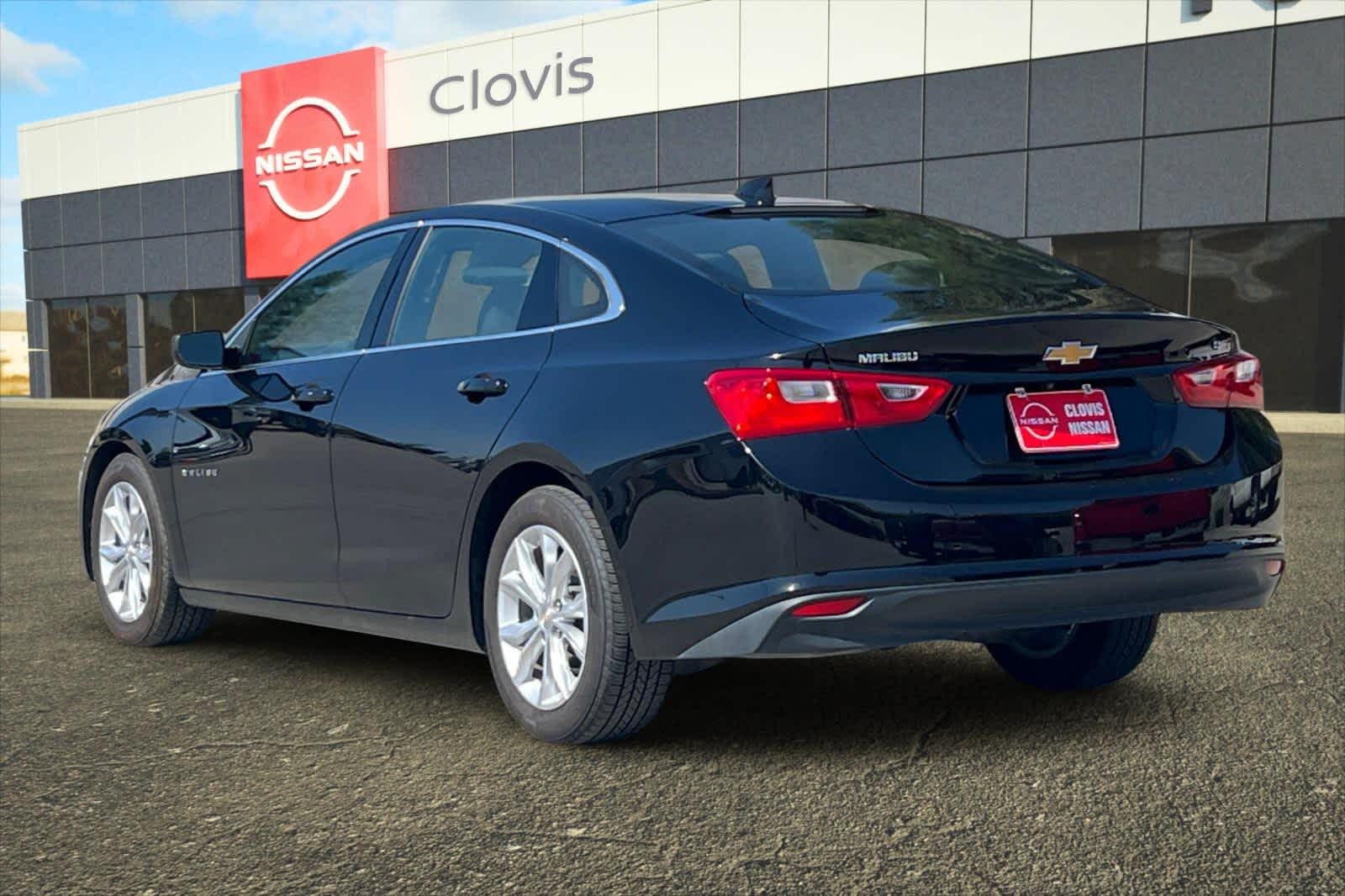 Thumbnail: 2023 Chevrolet Malibu - 7