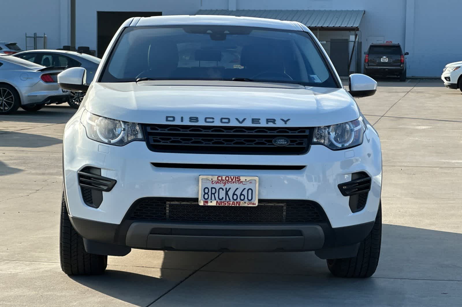 Thumbnail: 2017 Land Rover Discovery Sport - 11