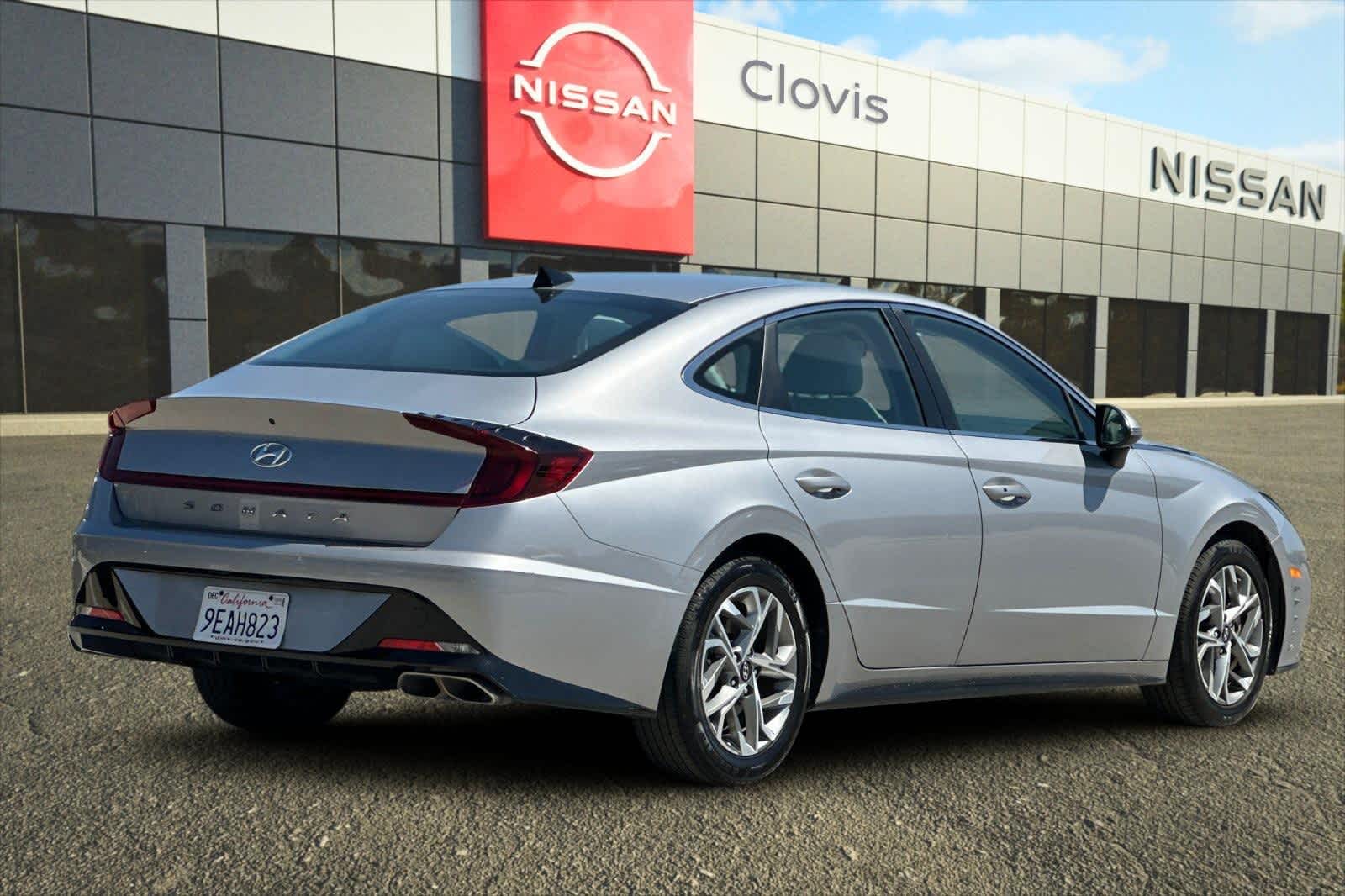 Thumbnail: 2023 Hyundai Sonata - 3