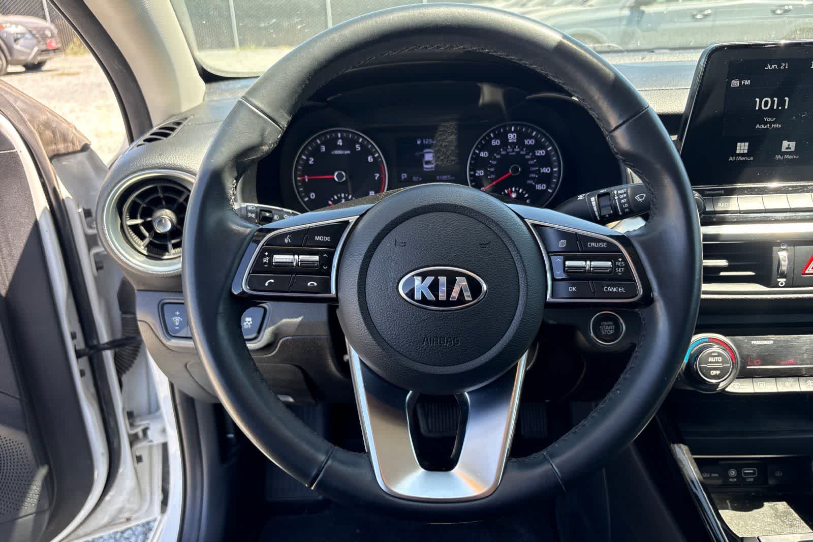 Thumbnail: 2019 Kia Forte - 24