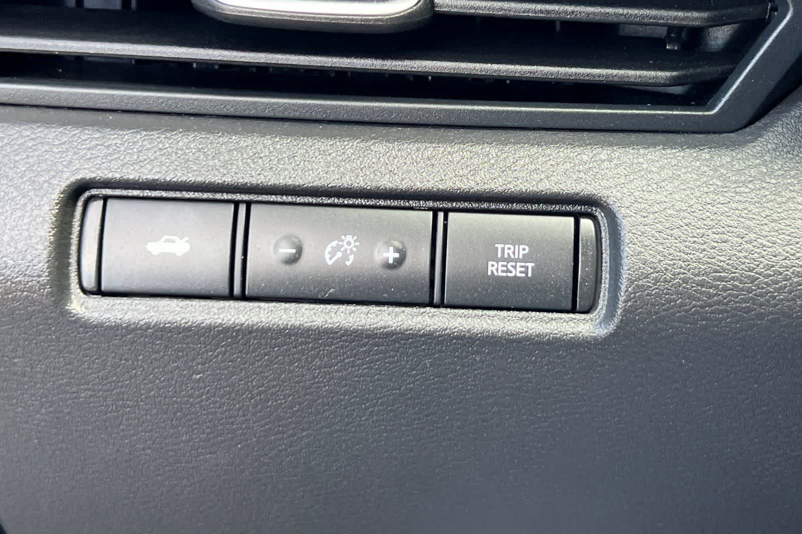 Thumbnail: 2025 Nissan Altima - 32