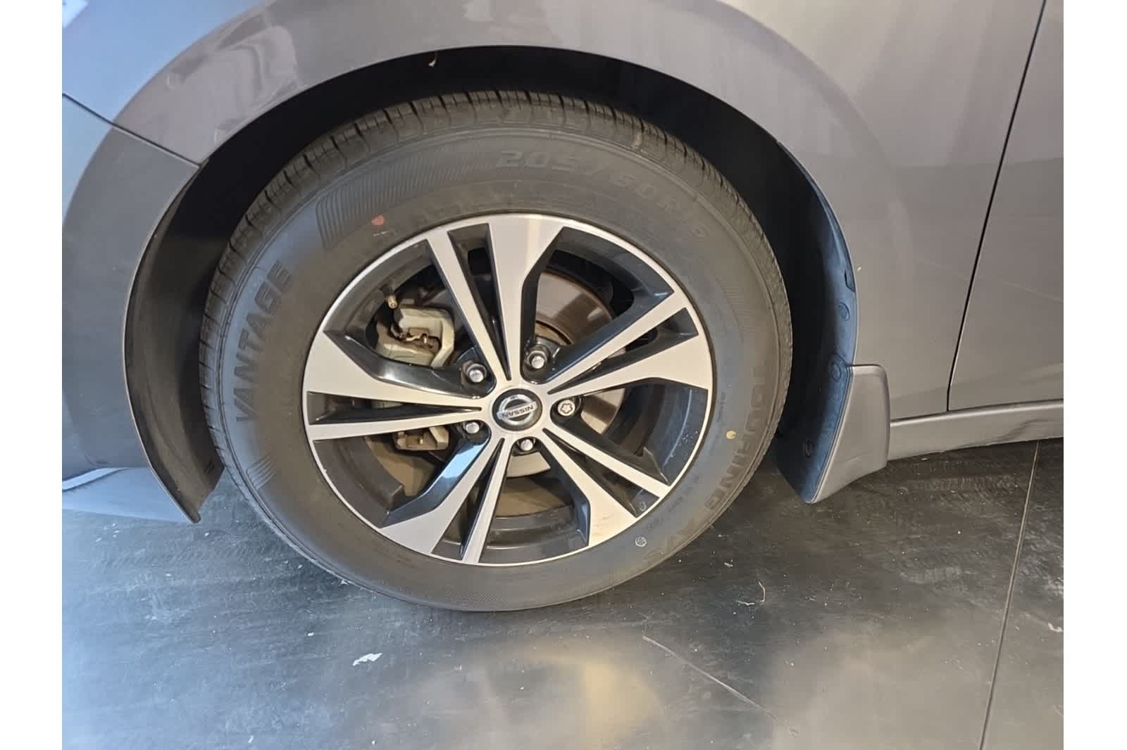 Thumbnail: 2021 Nissan Sentra - 3