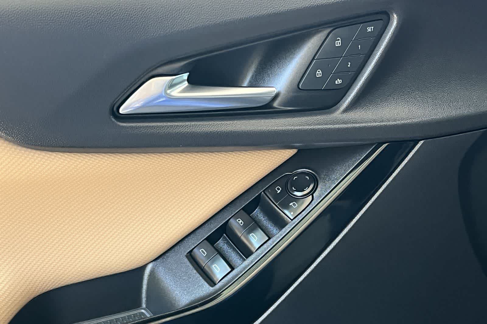 Thumbnail: 2025 Chevrolet Equinox - 13