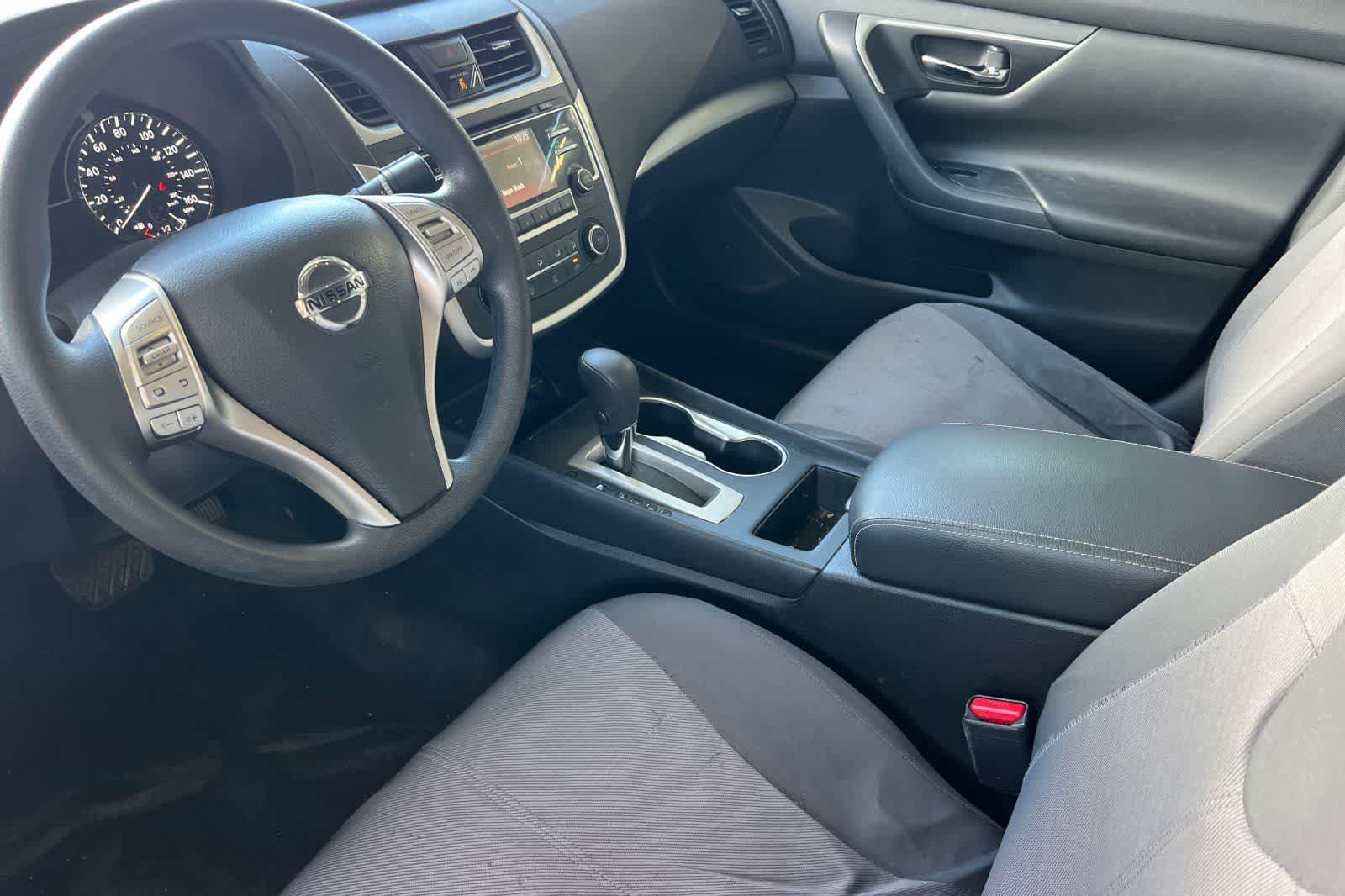 Thumbnail: 2018 Nissan Altima - 14