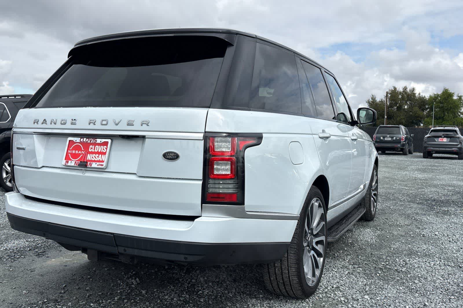 Thumbnail: 2017 Land Rover Range Rover - 3