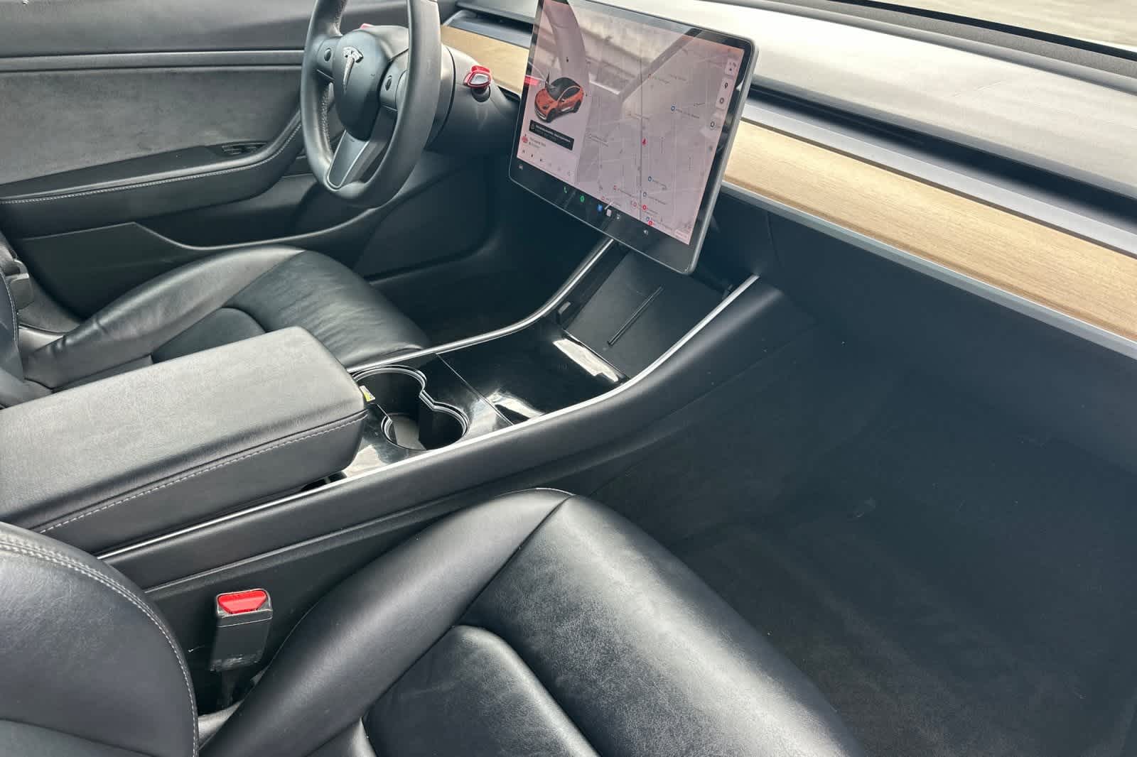 Thumbnail: 2020 Tesla Model 3 - 16