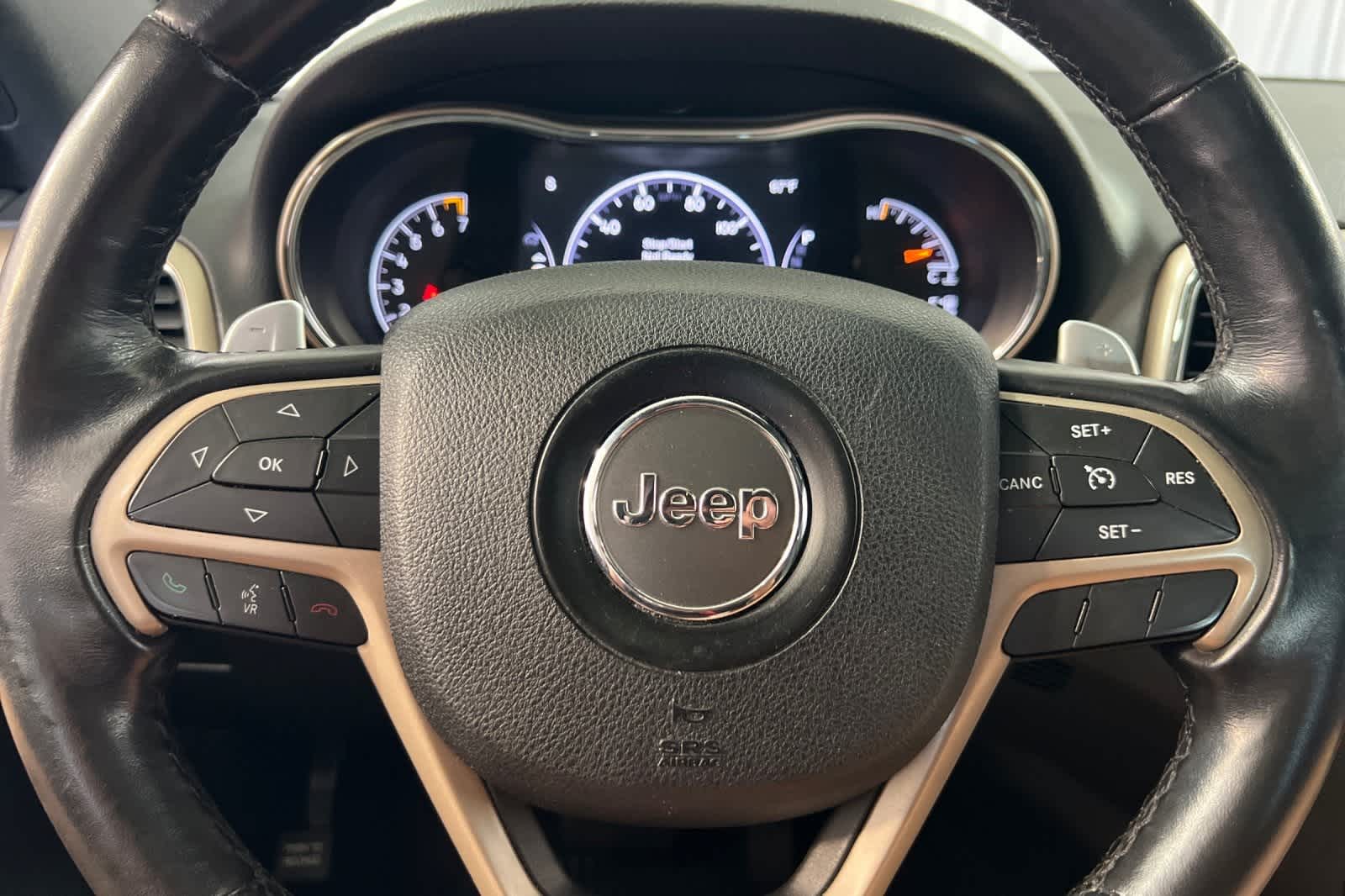 Thumbnail: 2016 Jeep Grand Cherokee - 27