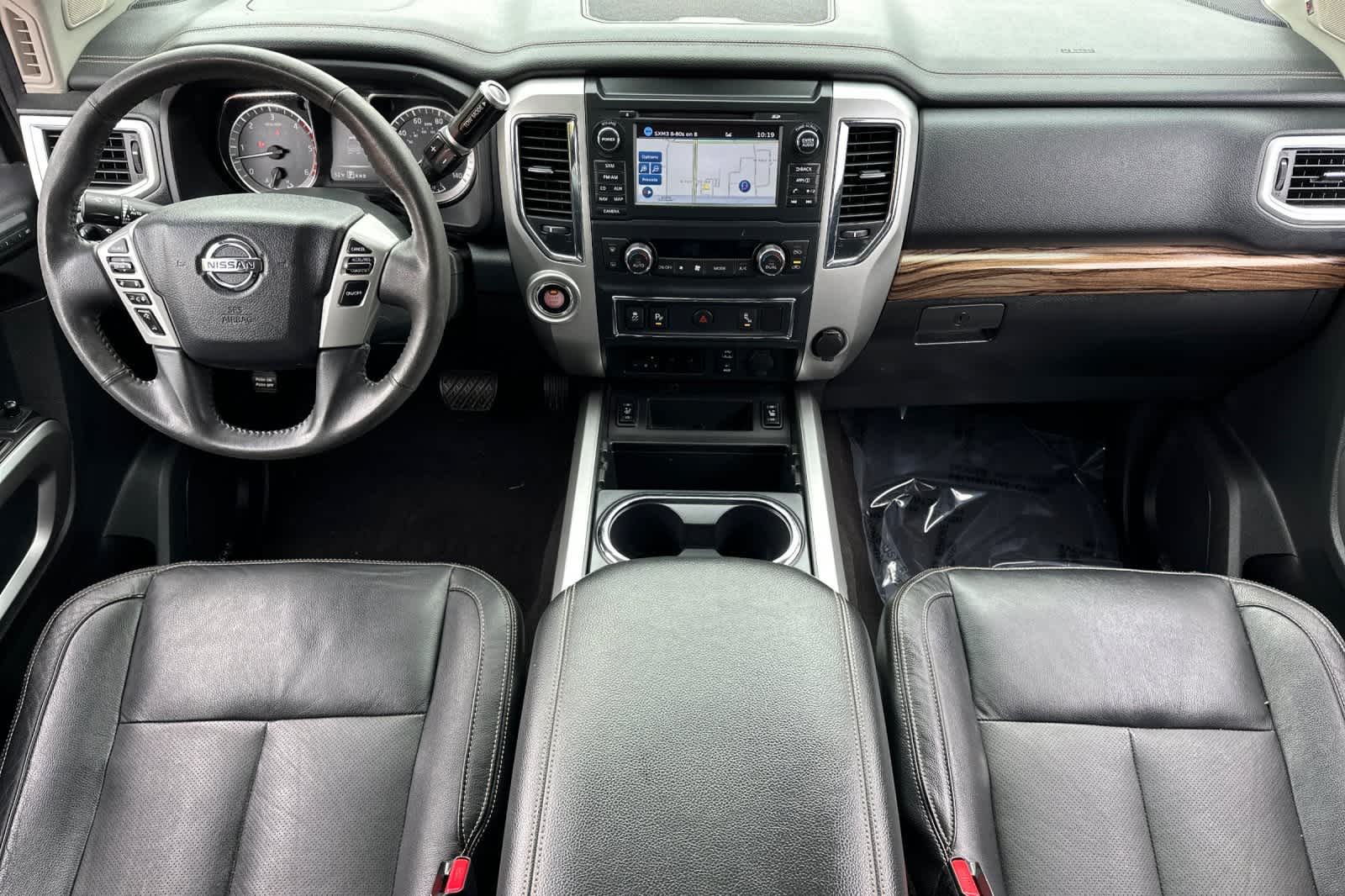 2017 Nissan Titan SL 4