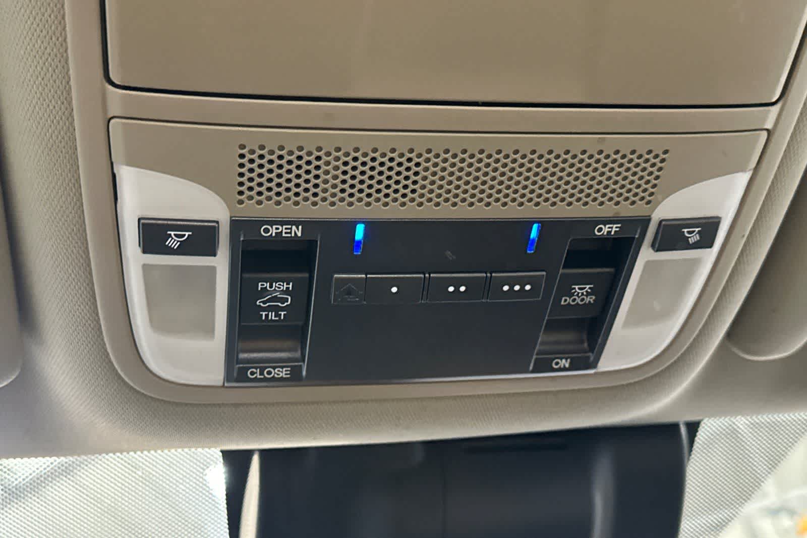 Thumbnail: 2018 Acura MDX - 37