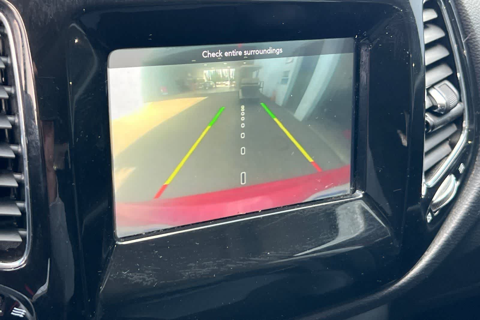 Thumbnail: 2021 Jeep Compass - 21