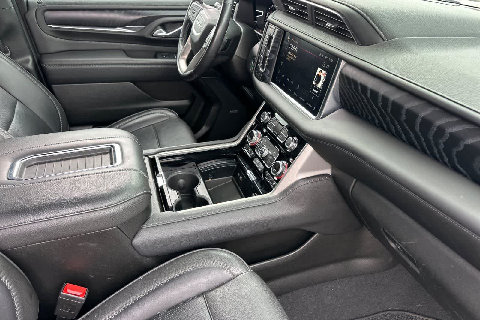 Thumbnail: 2022 GMC Yukon - 19