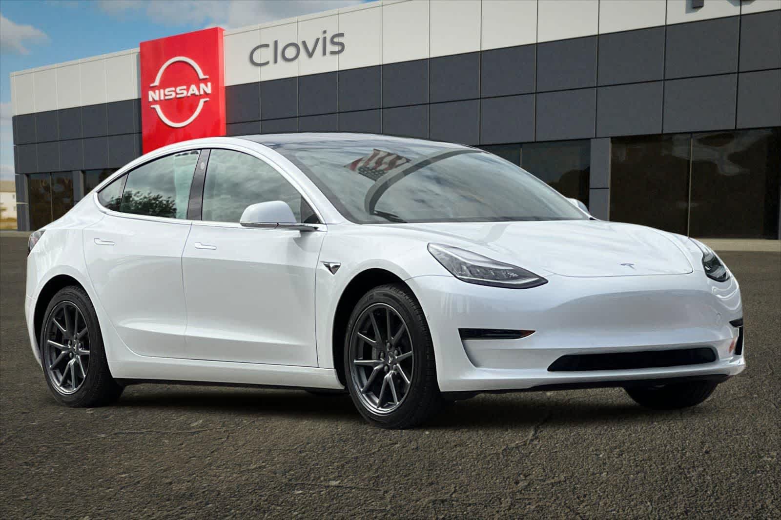 Thumbnail: 2020 Tesla Model 3 - 10