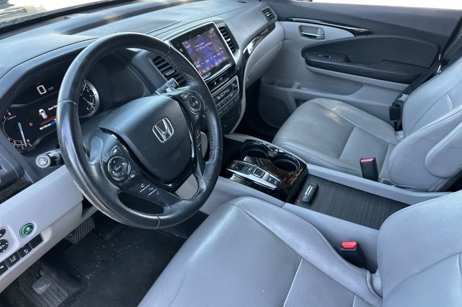 Thumbnail: 2016 Honda Pilot - 14