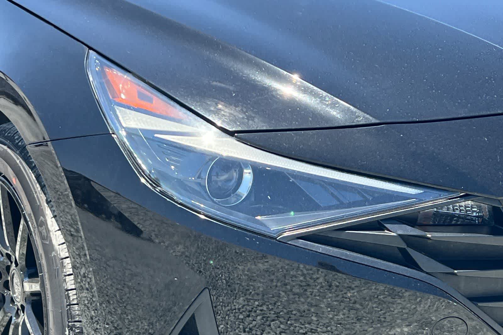 Thumbnail: 2022 Hyundai Elantra - 31