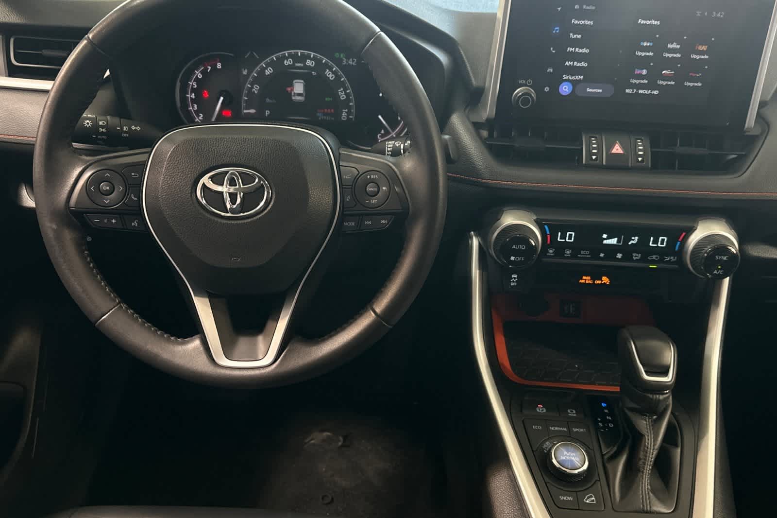 Thumbnail: 2024 Toyota RAV4 - 17