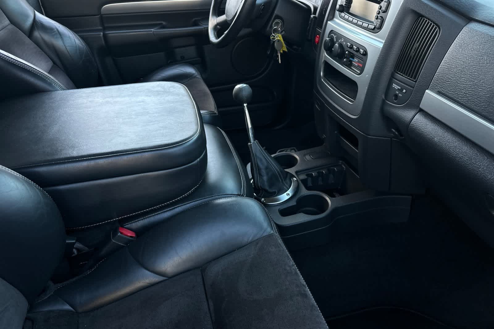 Thumbnail: 2004 Dodge Ram 1500 - 16