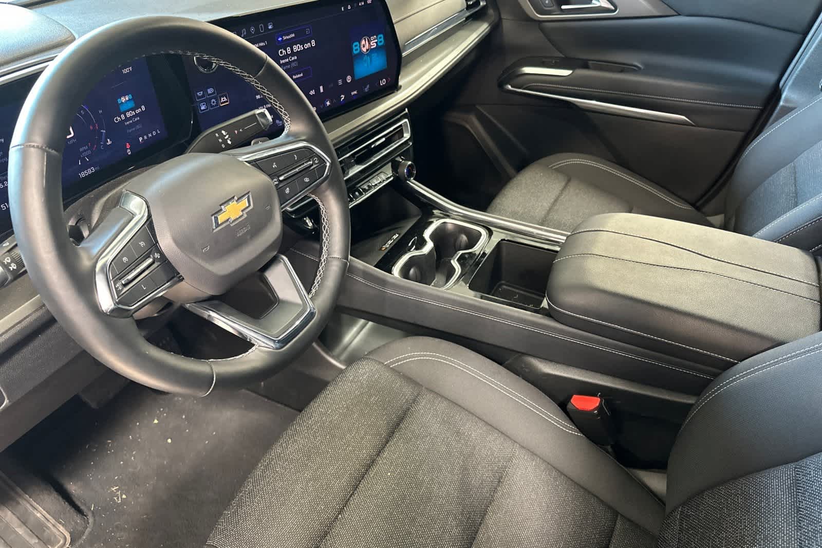 Thumbnail: 2025 Chevrolet Traverse - 14