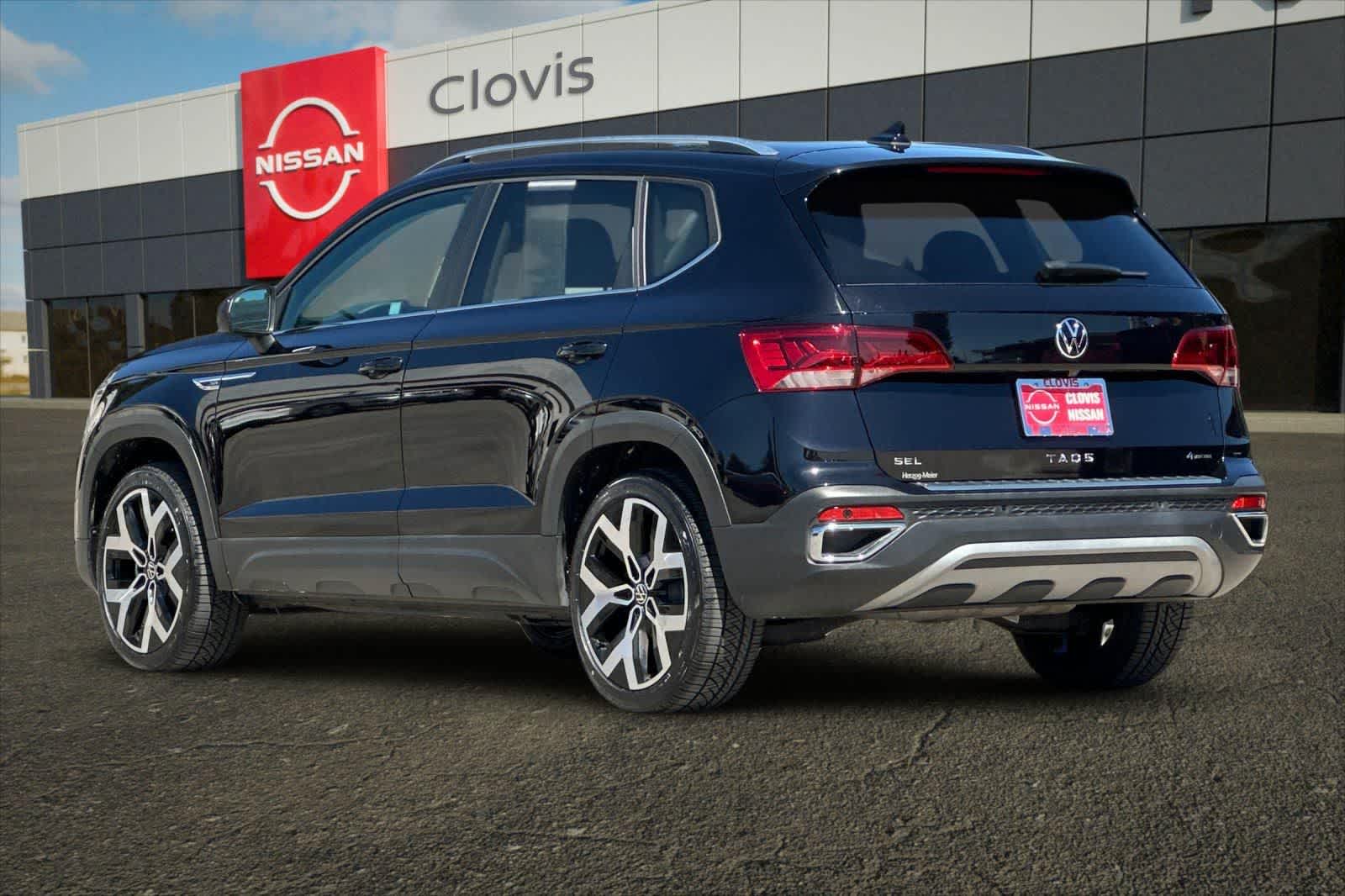 Thumbnail: 2023 Volkswagen Taos - 7