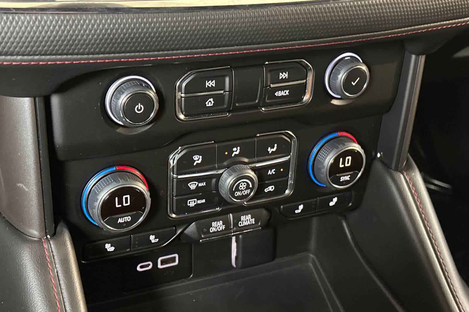 Thumbnail: 2022 Chevrolet Tahoe - 22