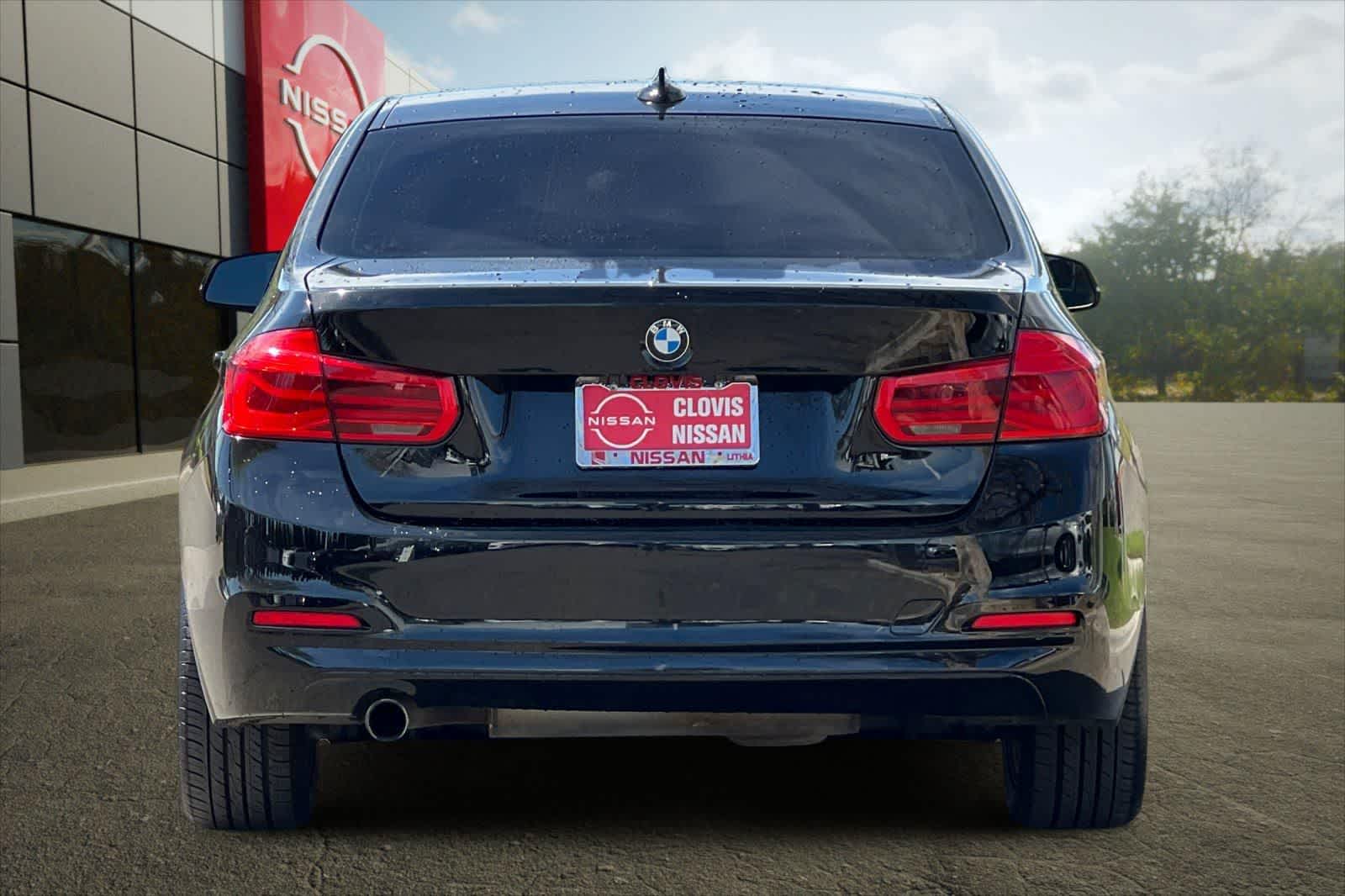 Thumbnail: 2016 BMW 3 Series - 8